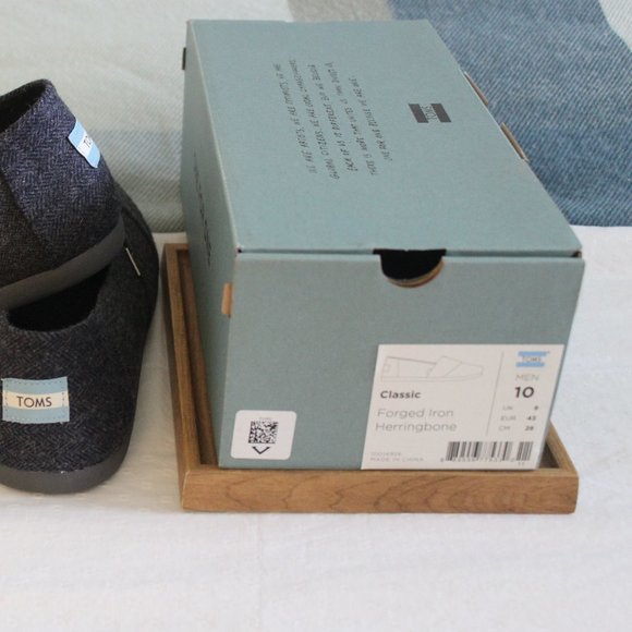 Men\'s TOMS Grey Herringbone Classic Slip-On Sz. 10
